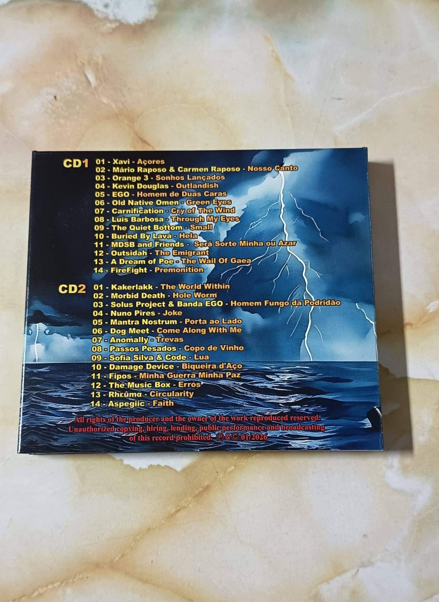 Capa de trás da coletânea O AntiCiclone 2025