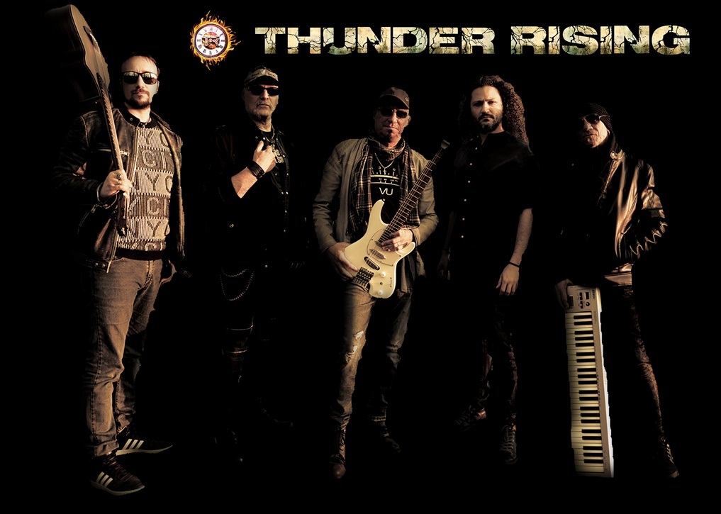 Banda Thunder Rising